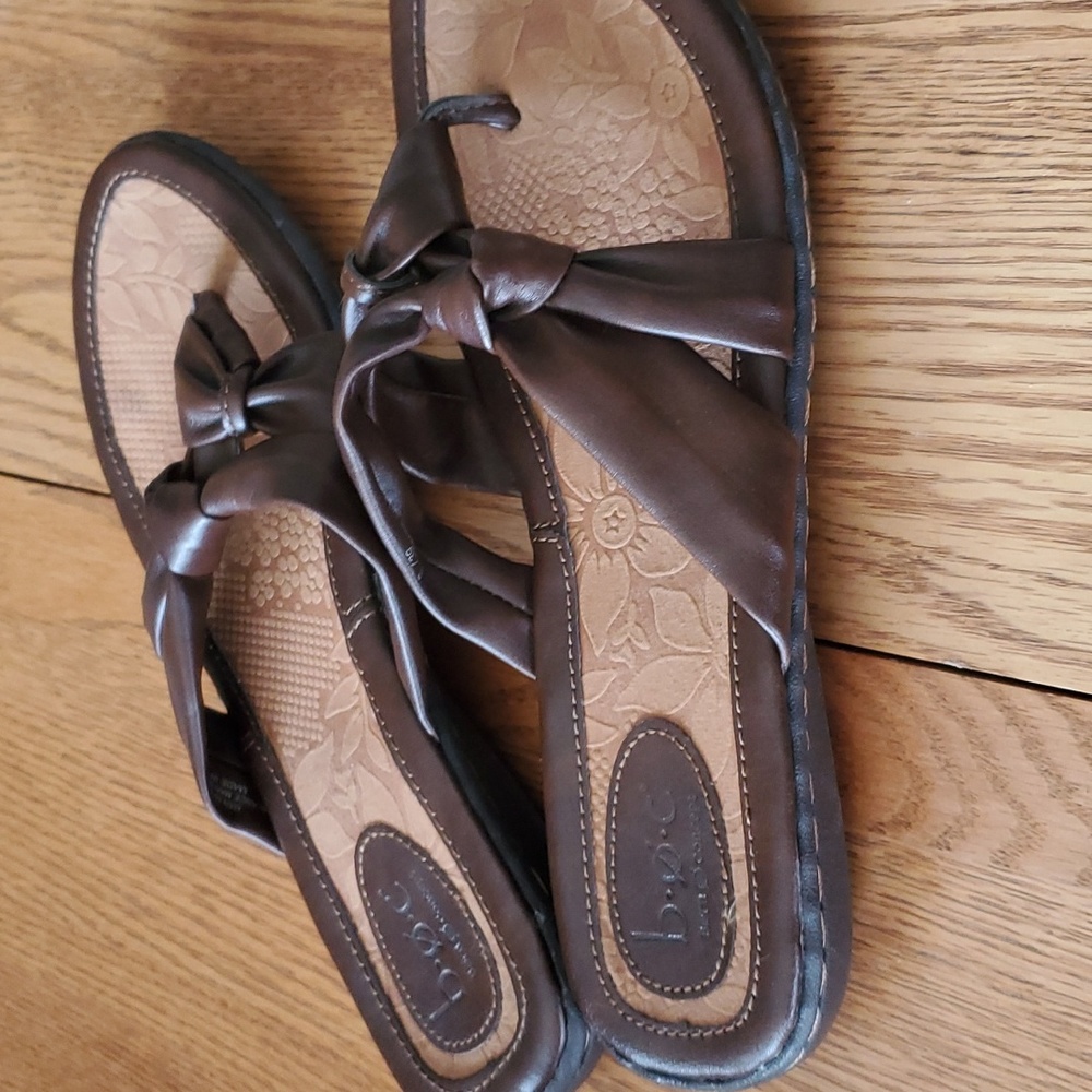 Sandals - Picture 2 of 7
